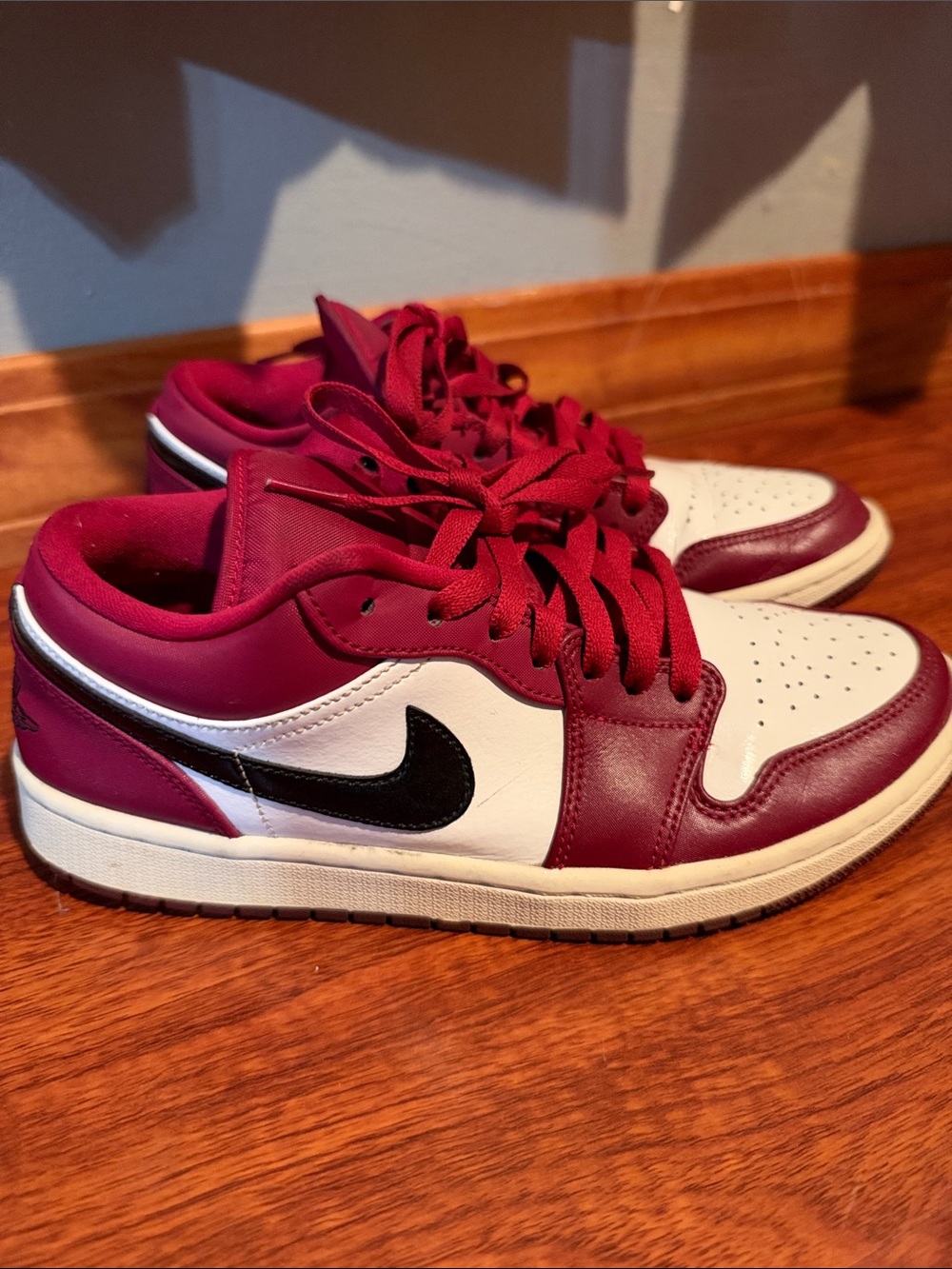 Low-Top Leather Women's Sneakers in Burgundy and White with Black Swoosh